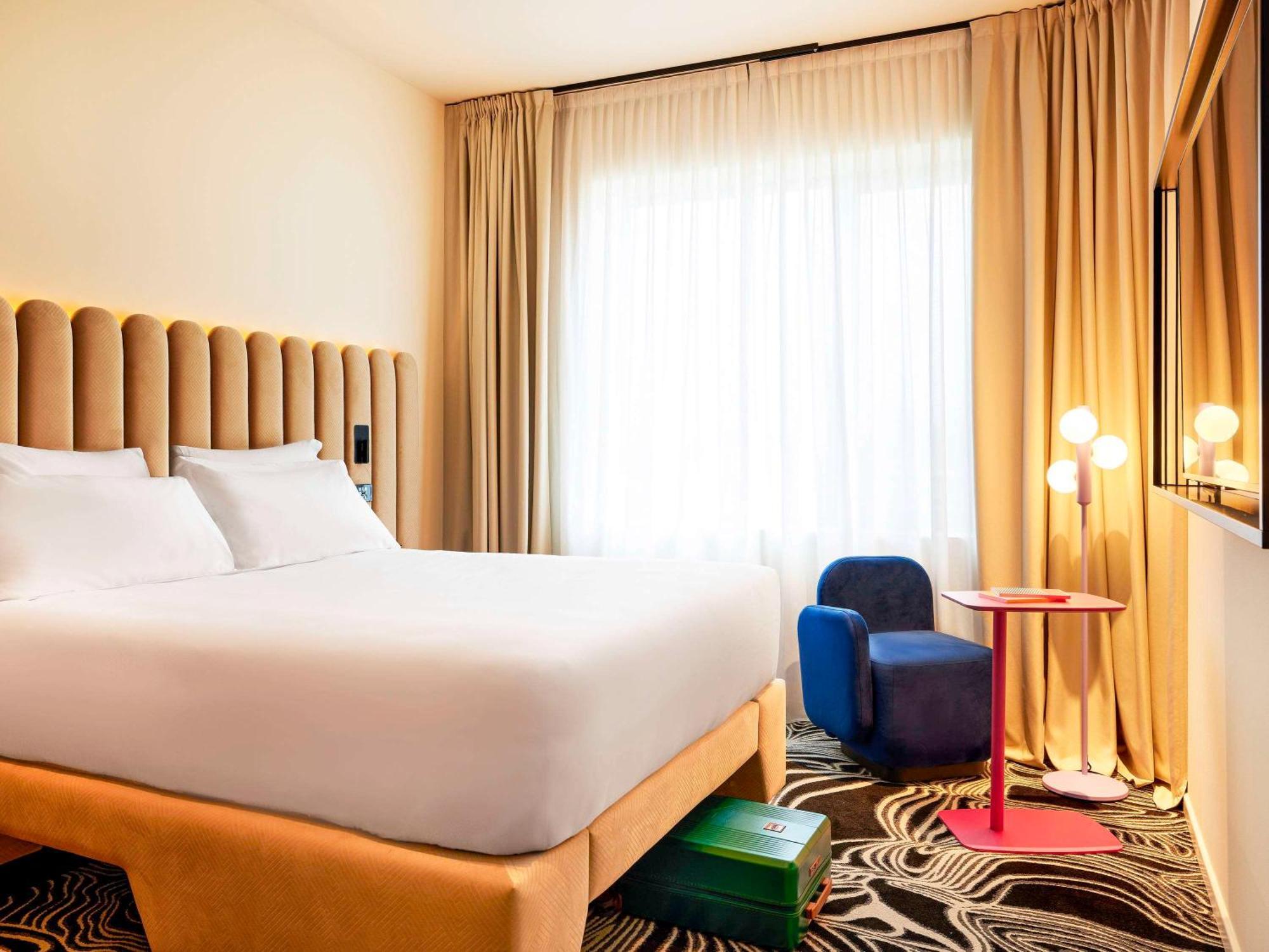 Tribe Milano Malpensa Hotel Vizzola Ticino Exterior photo